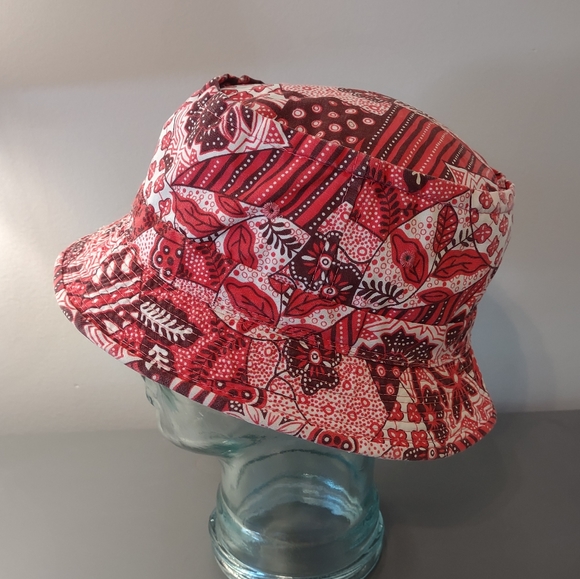 Printed Bucket Hat Red Floral Pattern Foldable Roll-up Crushable Patchwork - Picture 4 of 14